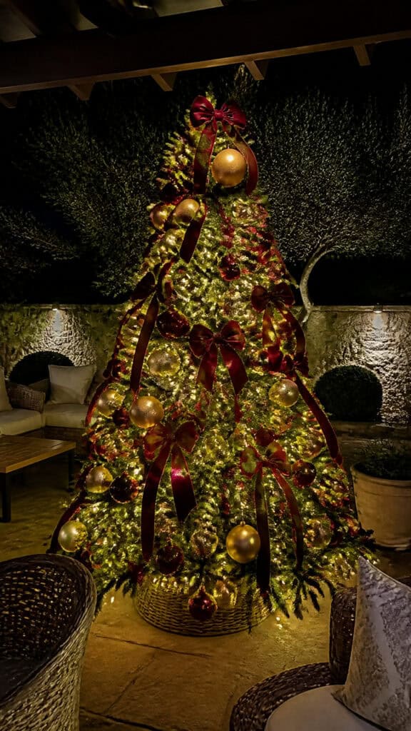 A Stunning Christmas Tree Takes Center Stage