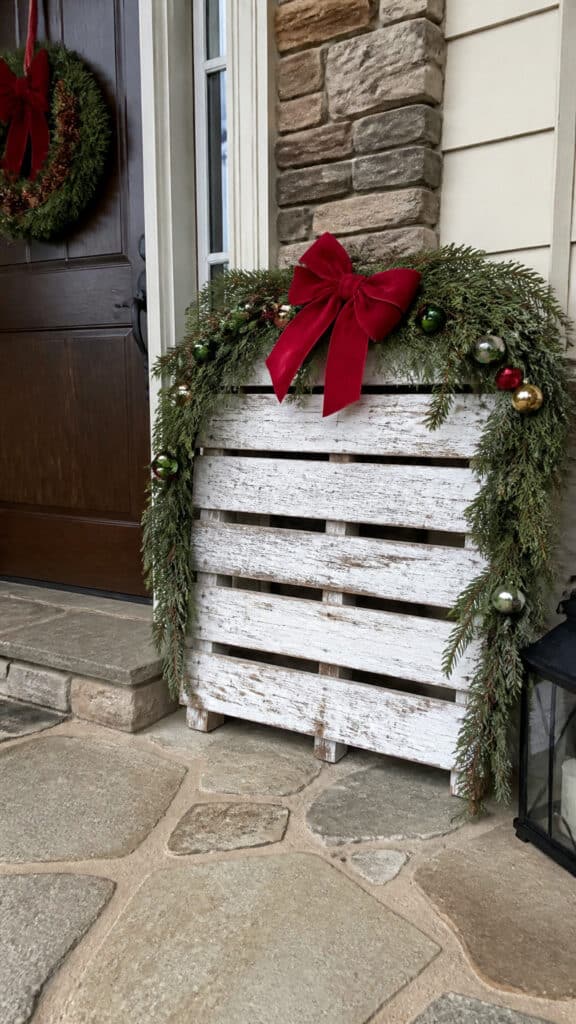 Repurposed Pallet Welcome Sign