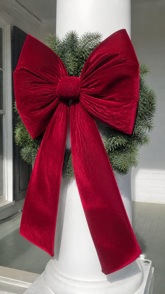 Oversized Bow Statement Pieces