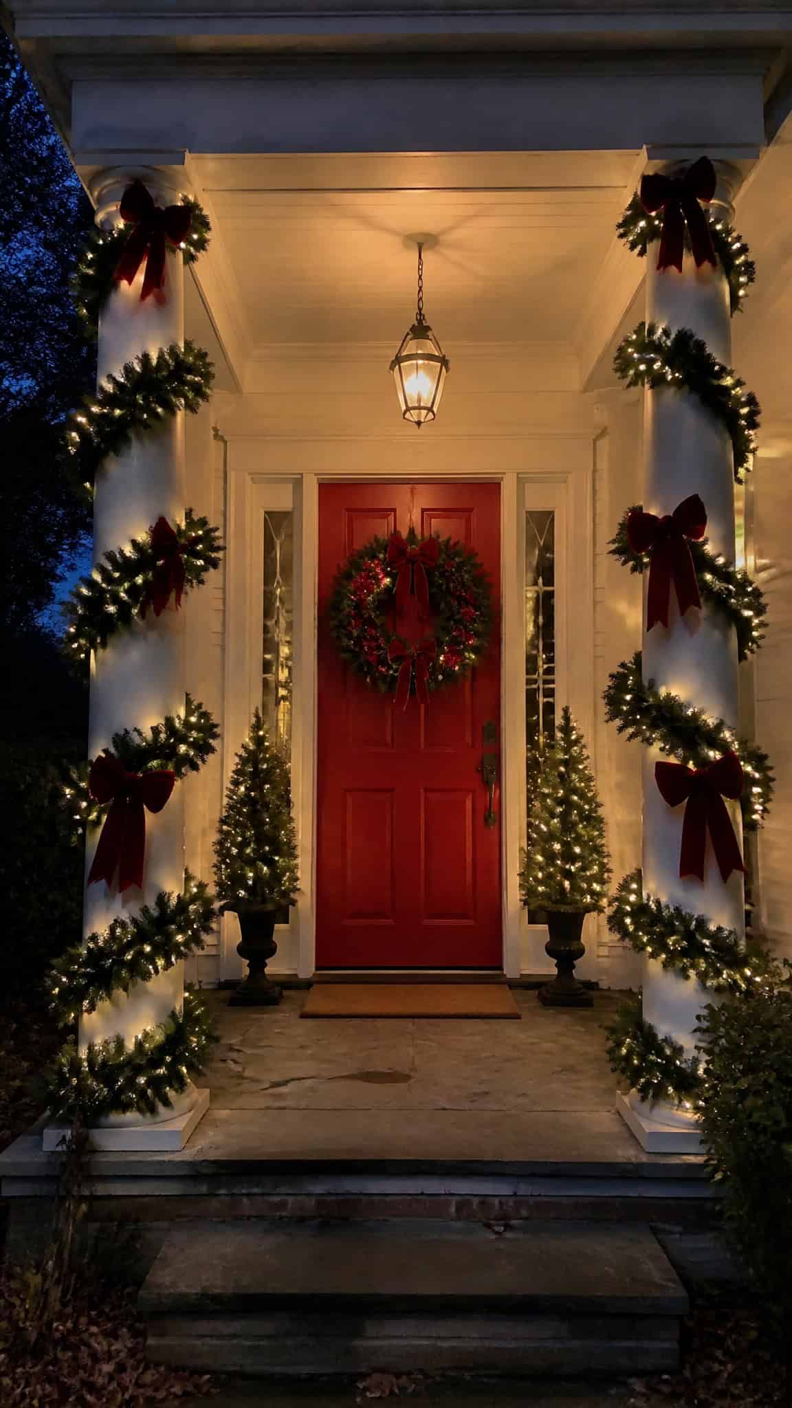 Why Porch Pillar Decorations Make Such a Big Impact